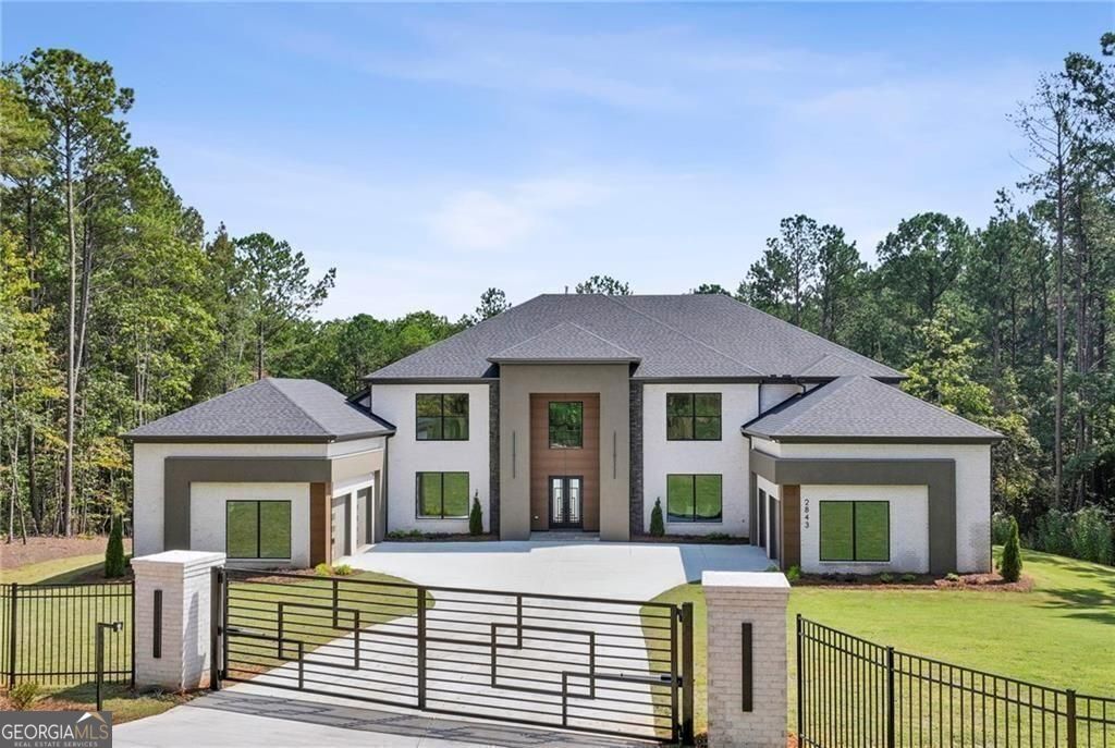 2843 N Bogan RD