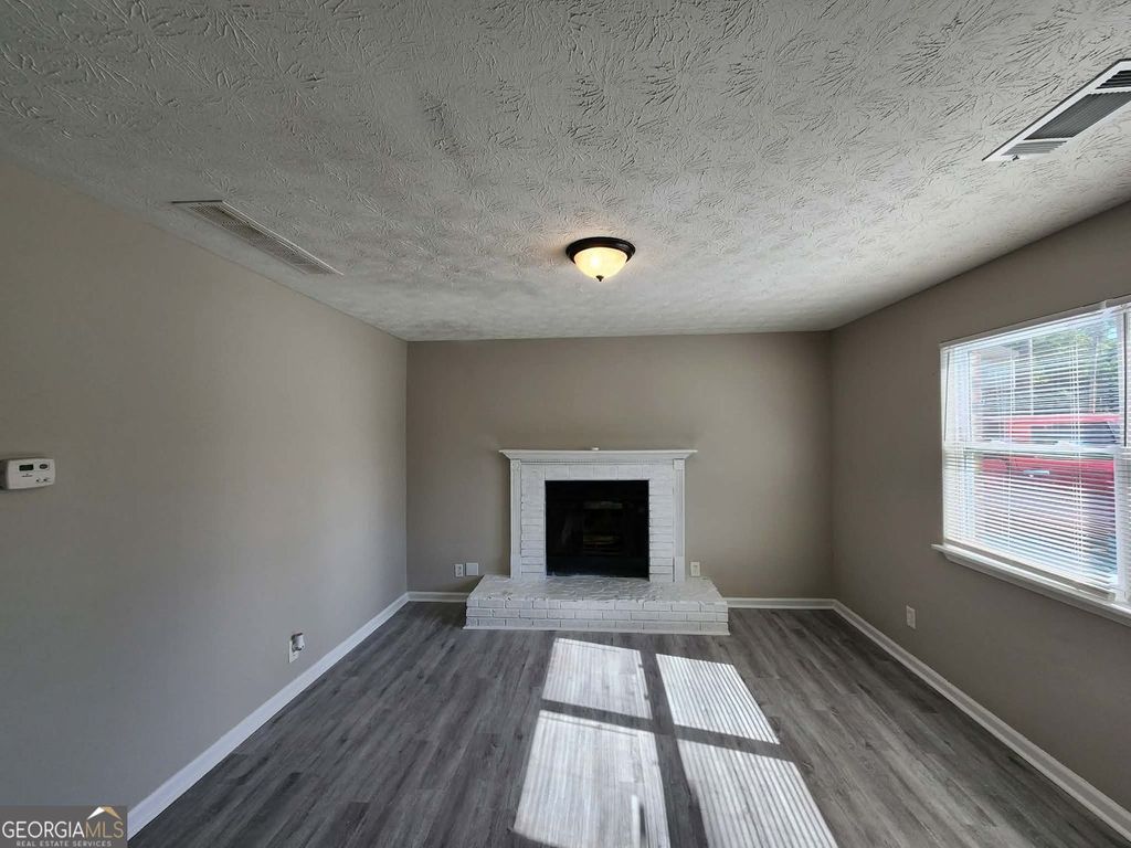 Photo of 1653 Pinedale Circle NW, Conyers, GA 30012 (MLS # 10737164)