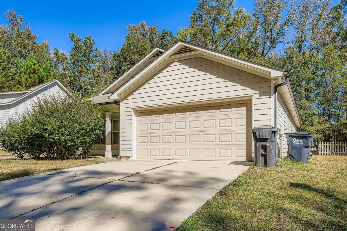 215 Eagles PKWY