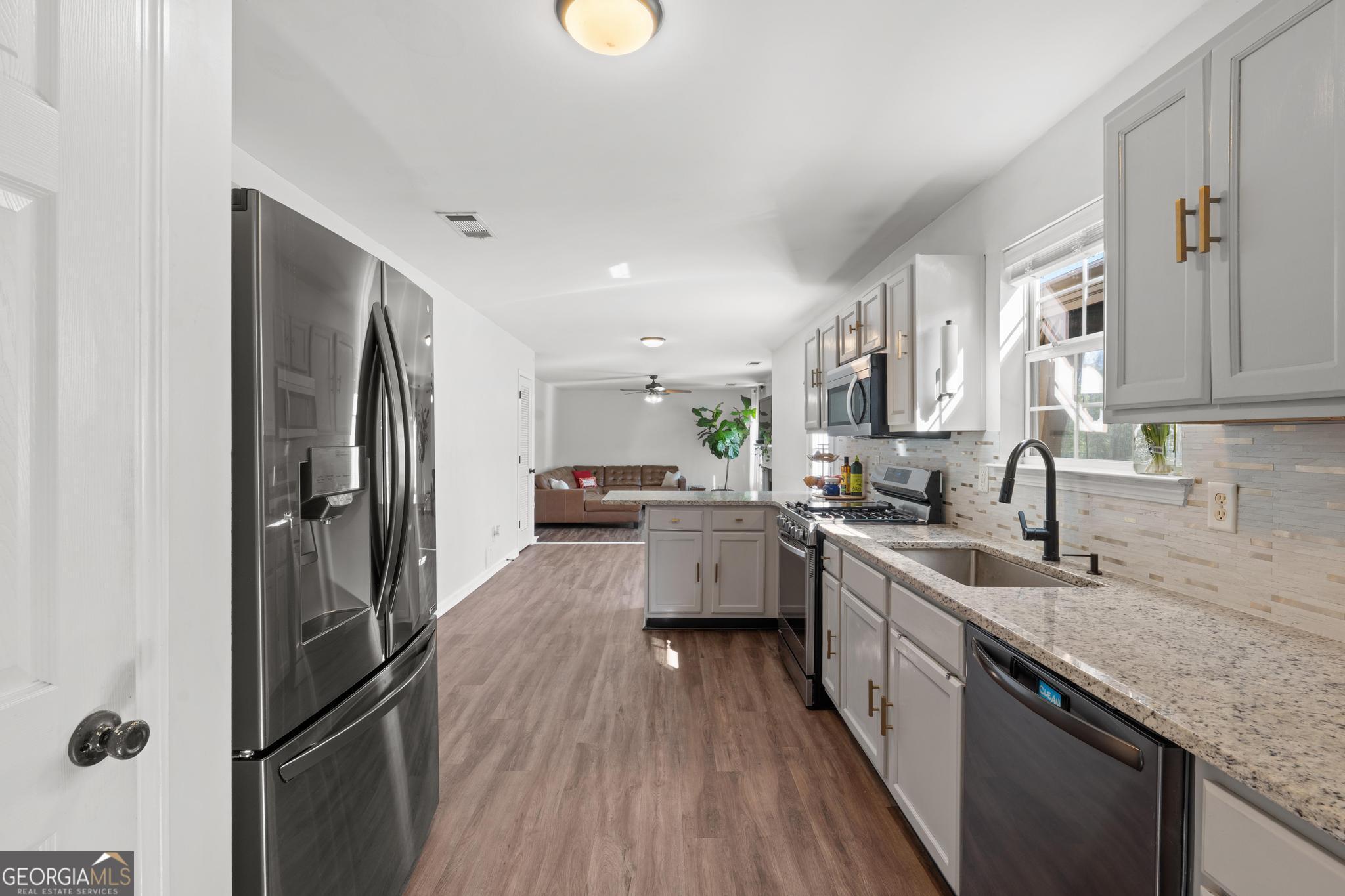 9559 Deer Crossing LN