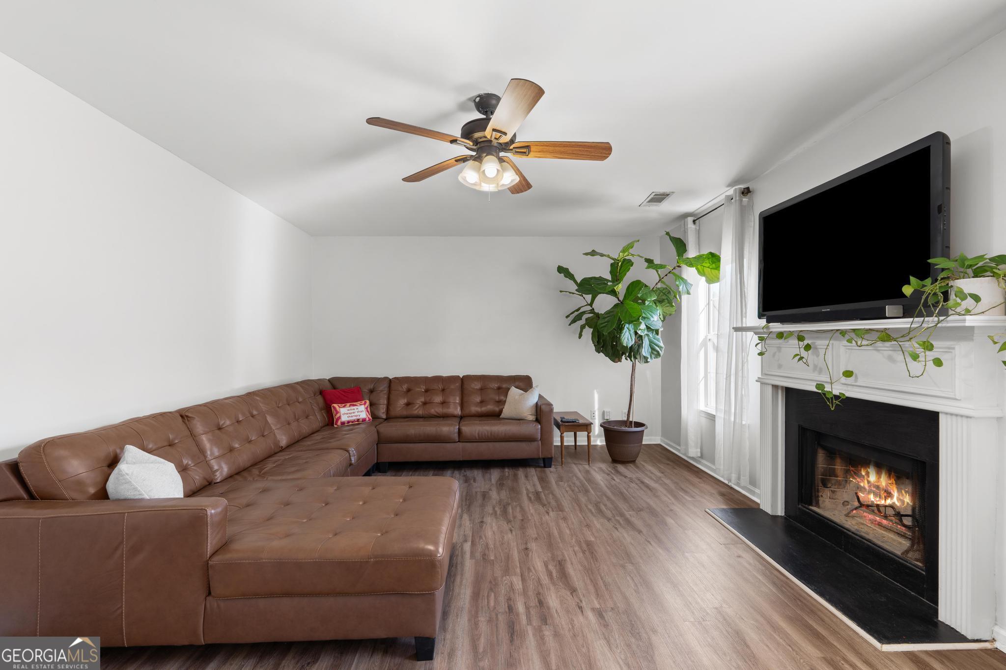 9559 Deer Crossing LN