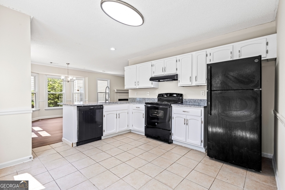 Woodlake Landing - Residential Lease