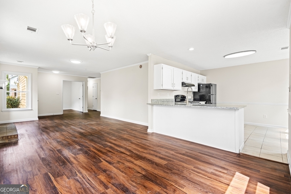 Woodlake Landing - Residential Lease