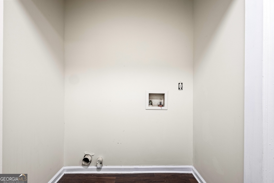 Woodlake Landing - Residential Lease