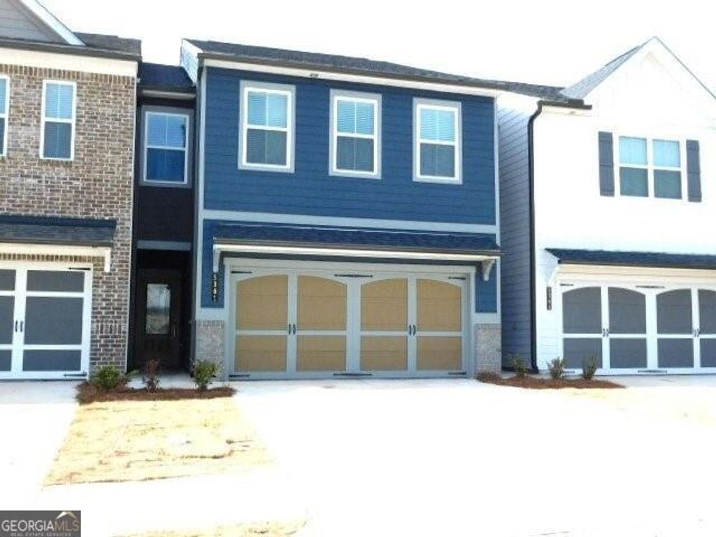 Photo of 5361 Melbourne Lane, Flowery Branch, GA 30542 (MLS # 10737366)