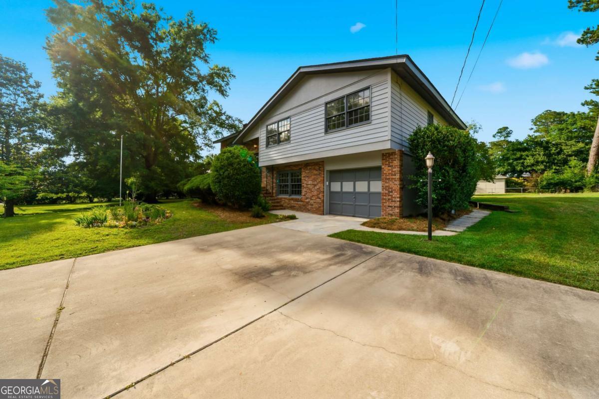 1733 Cedarwood RD