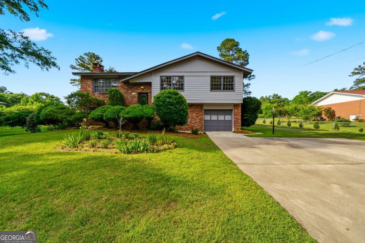 1733 Cedarwood RD