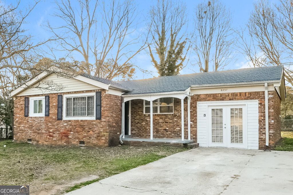 Photo of 6237 Continental Circle, Morrow, GA 30260 (MLS # 10706440)