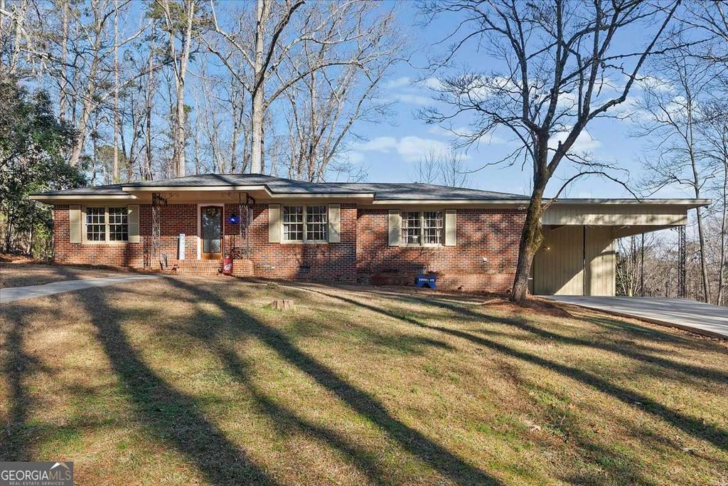 Photo of 146 East Side Drive, Tallapoosa, GA 30176 (MLS # 10684305)
