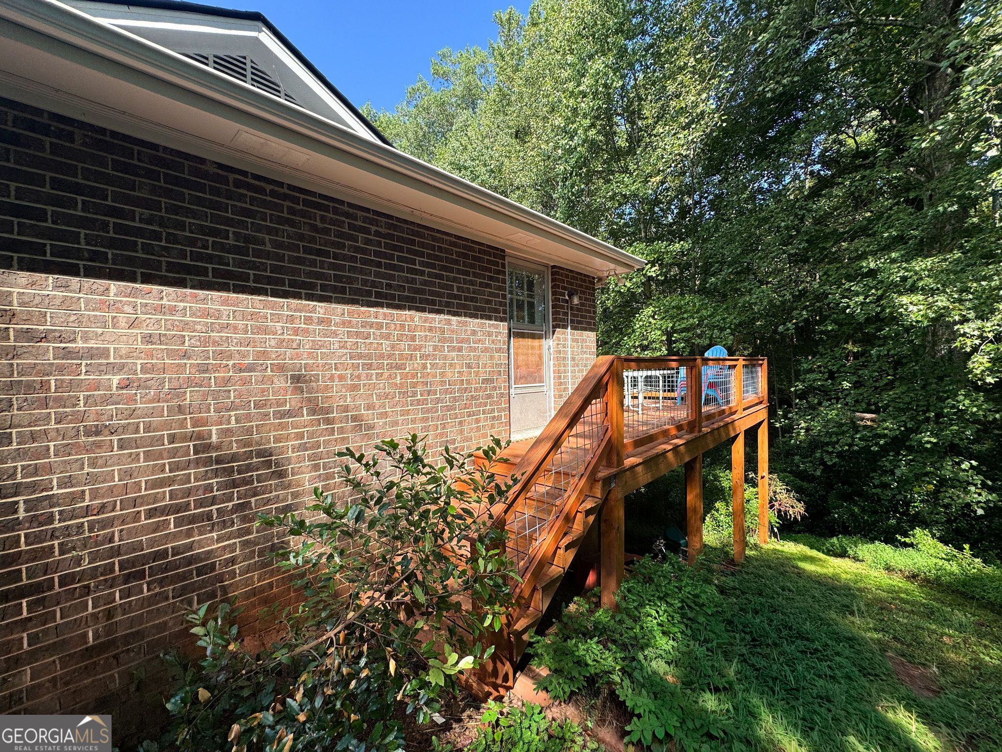 1201 Arrowhead RD