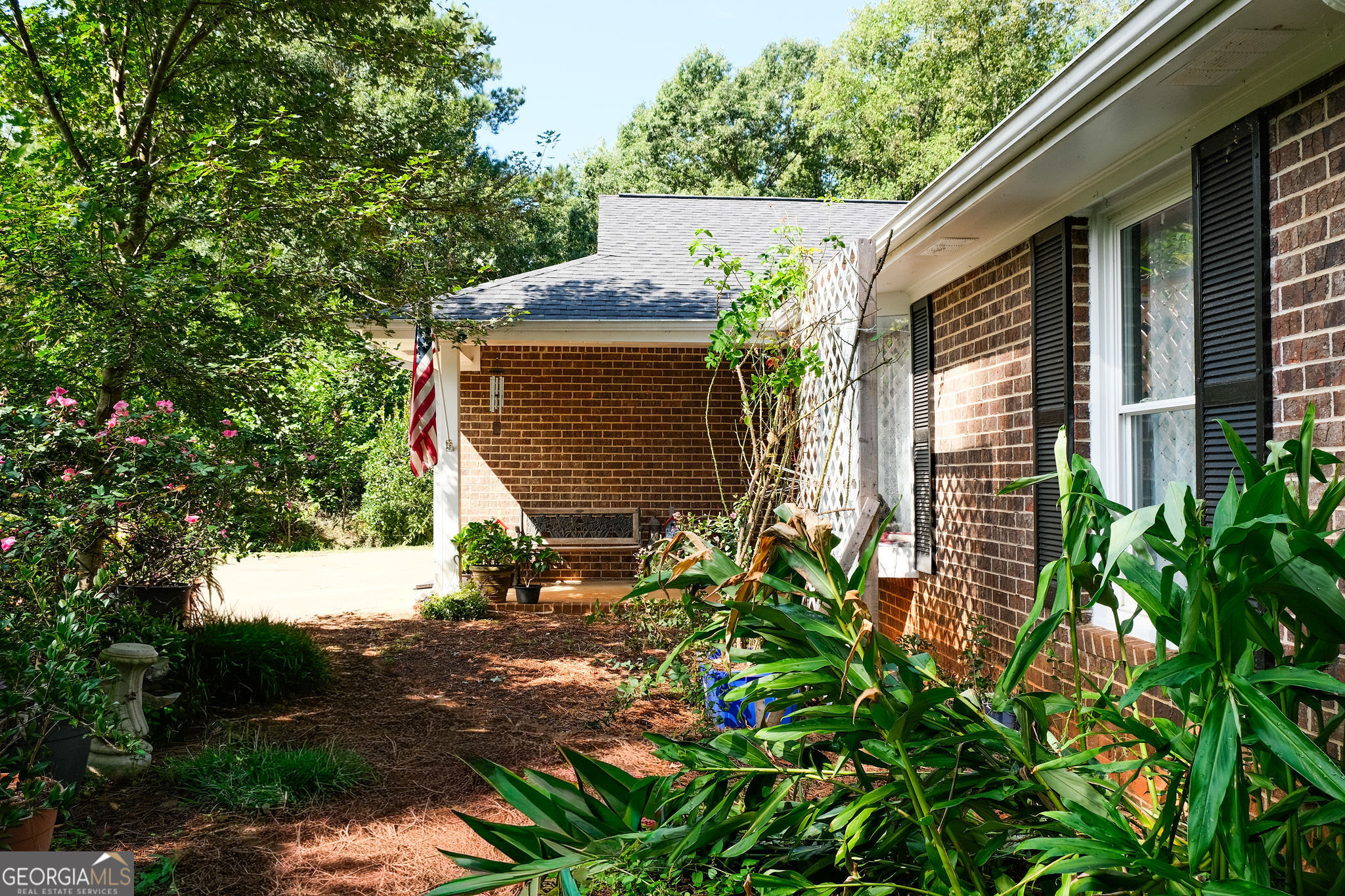 1201 Arrowhead RD