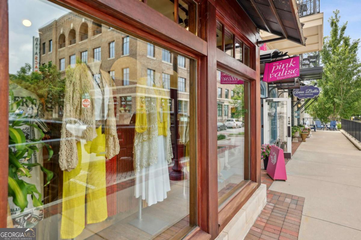 The Maxwell - Residential Lease