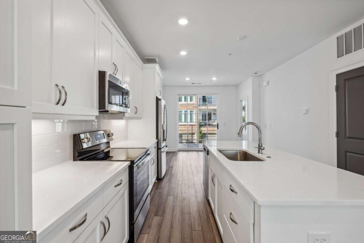 The Maxwell - Residential Lease