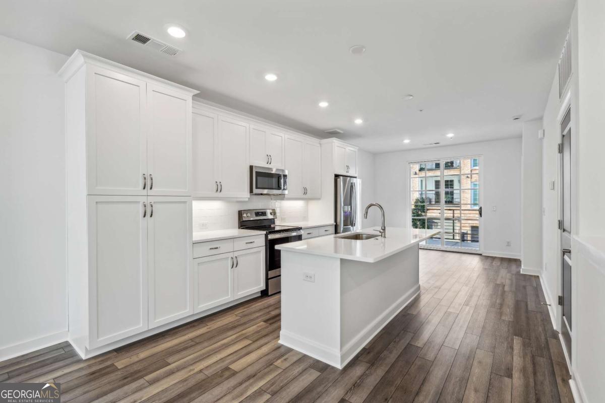 The Maxwell - Residential Lease