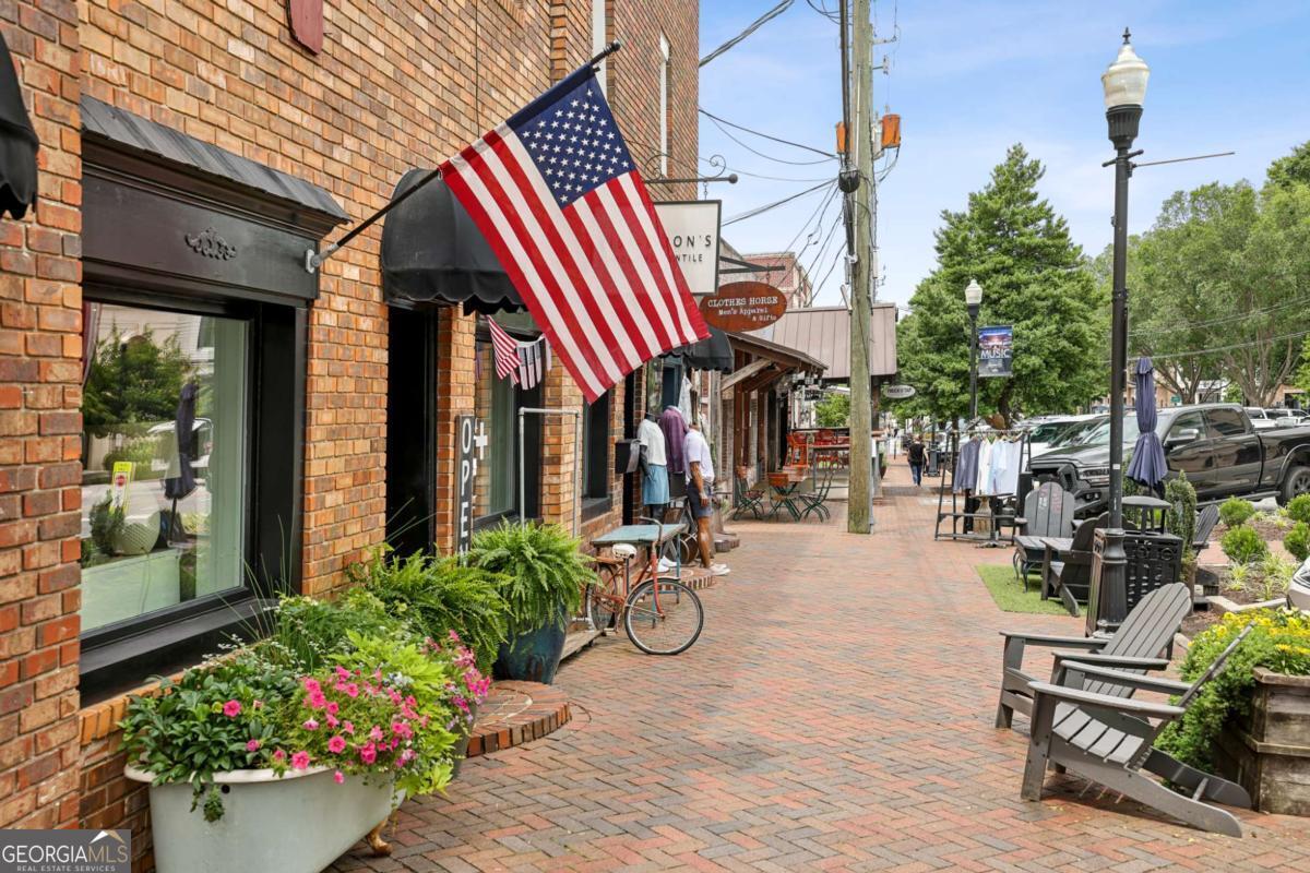 The Maxwell - Residential Lease