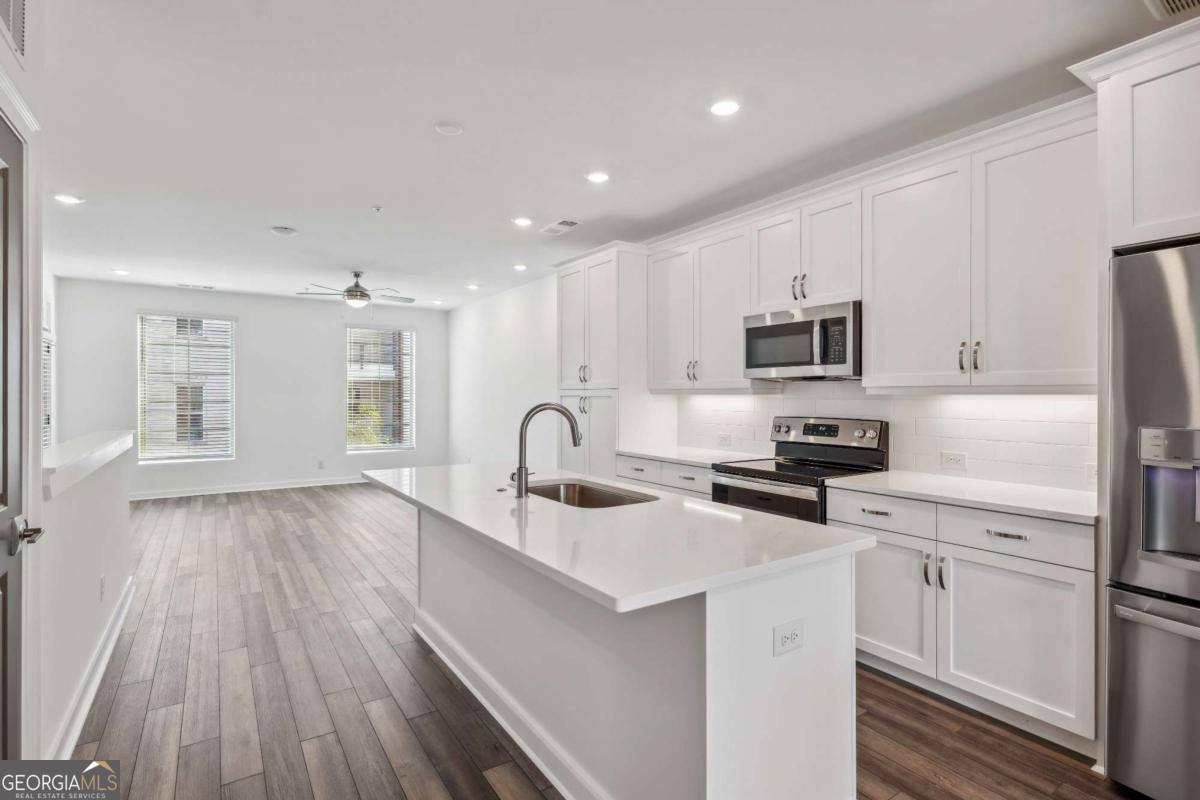 The Maxwell - Residential Lease