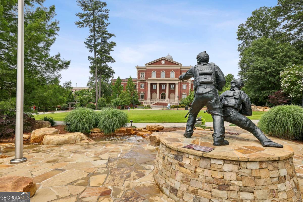 The Maxwell - Residential Lease