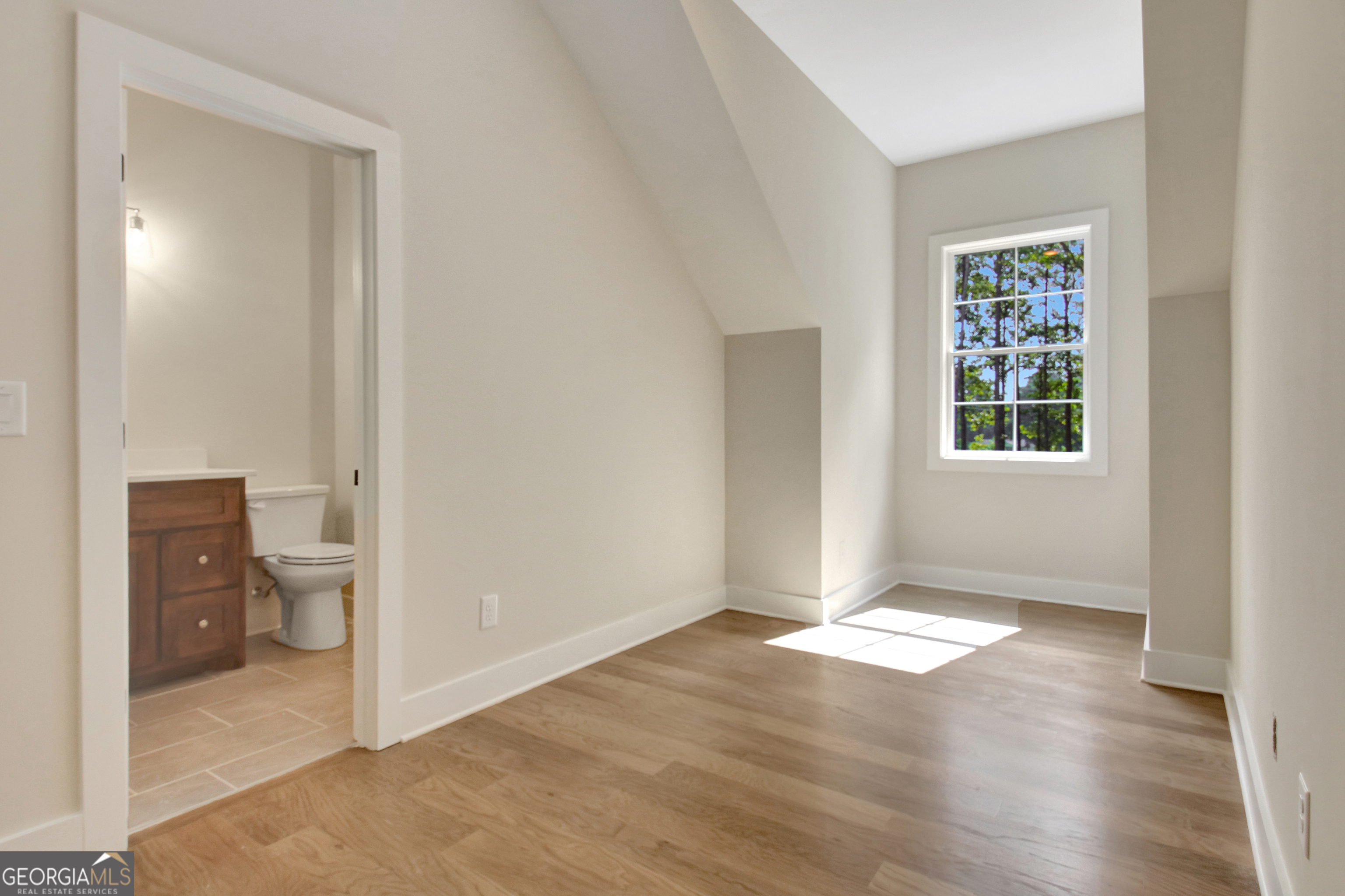 Sharpsburg, Georgia 30277, United States, 4 Bedrooms Bedrooms, ,5 BathroomsBathrooms,Residential,Active,81844