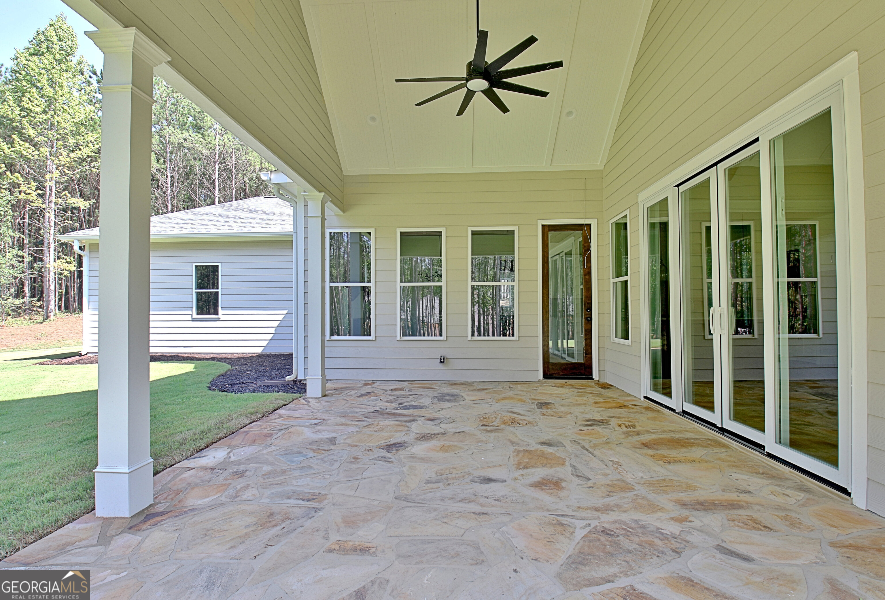 Sharpsburg, Georgia 30277, United States, 4 Bedrooms Bedrooms, ,5 BathroomsBathrooms,Residential,Active,81844