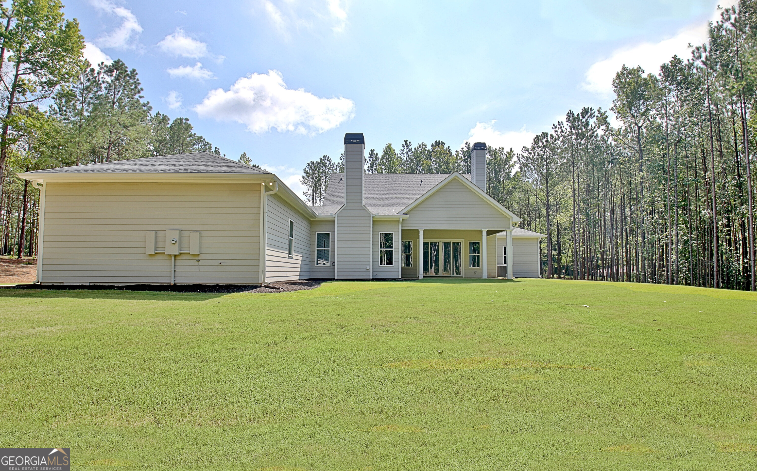 Sharpsburg, Georgia 30277, United States, 4 Bedrooms Bedrooms, ,5 BathroomsBathrooms,Residential,Active,81844