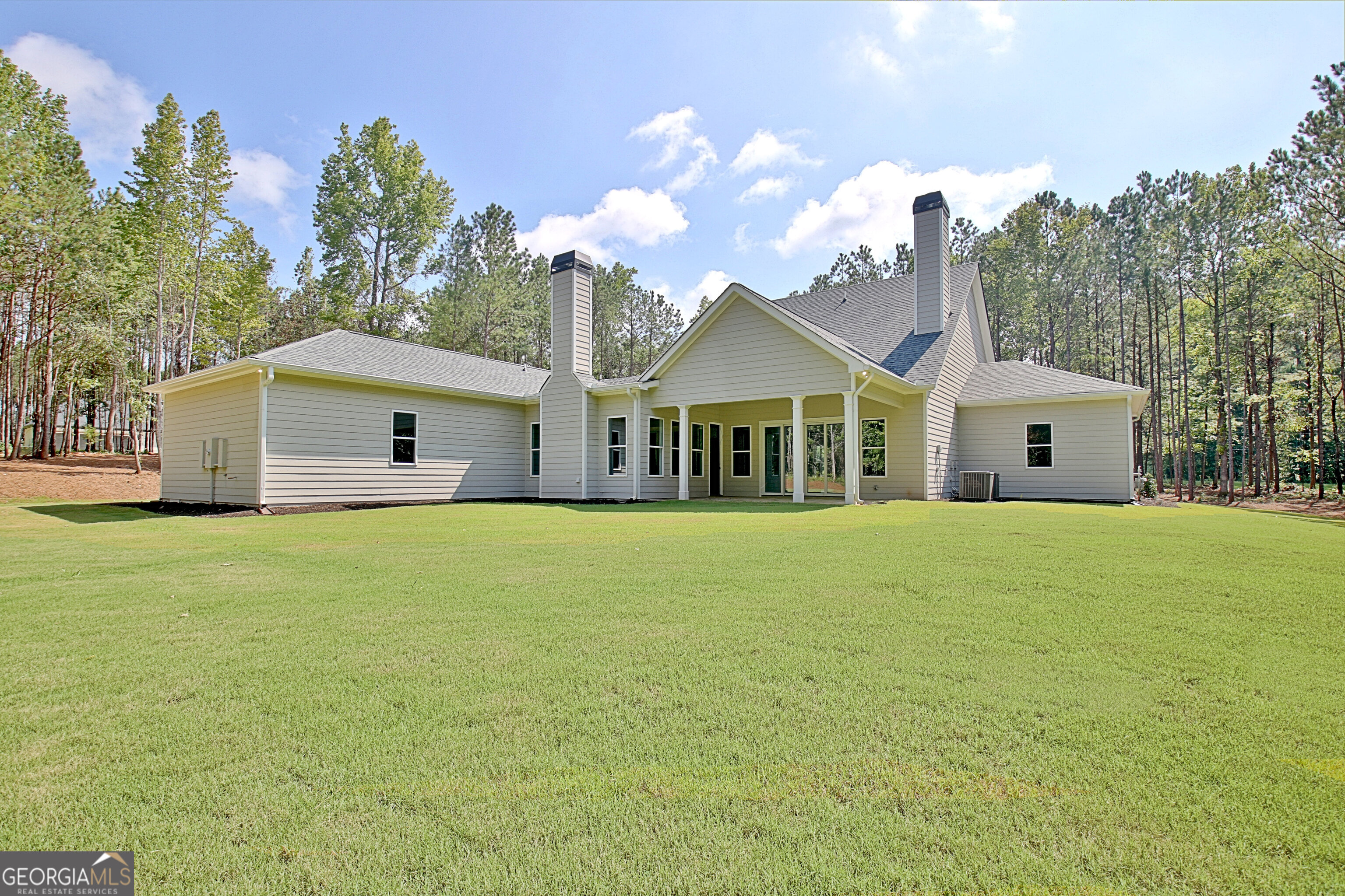 Sharpsburg, Georgia 30277, United States, 4 Bedrooms Bedrooms, ,5 BathroomsBathrooms,Residential,Active,81844