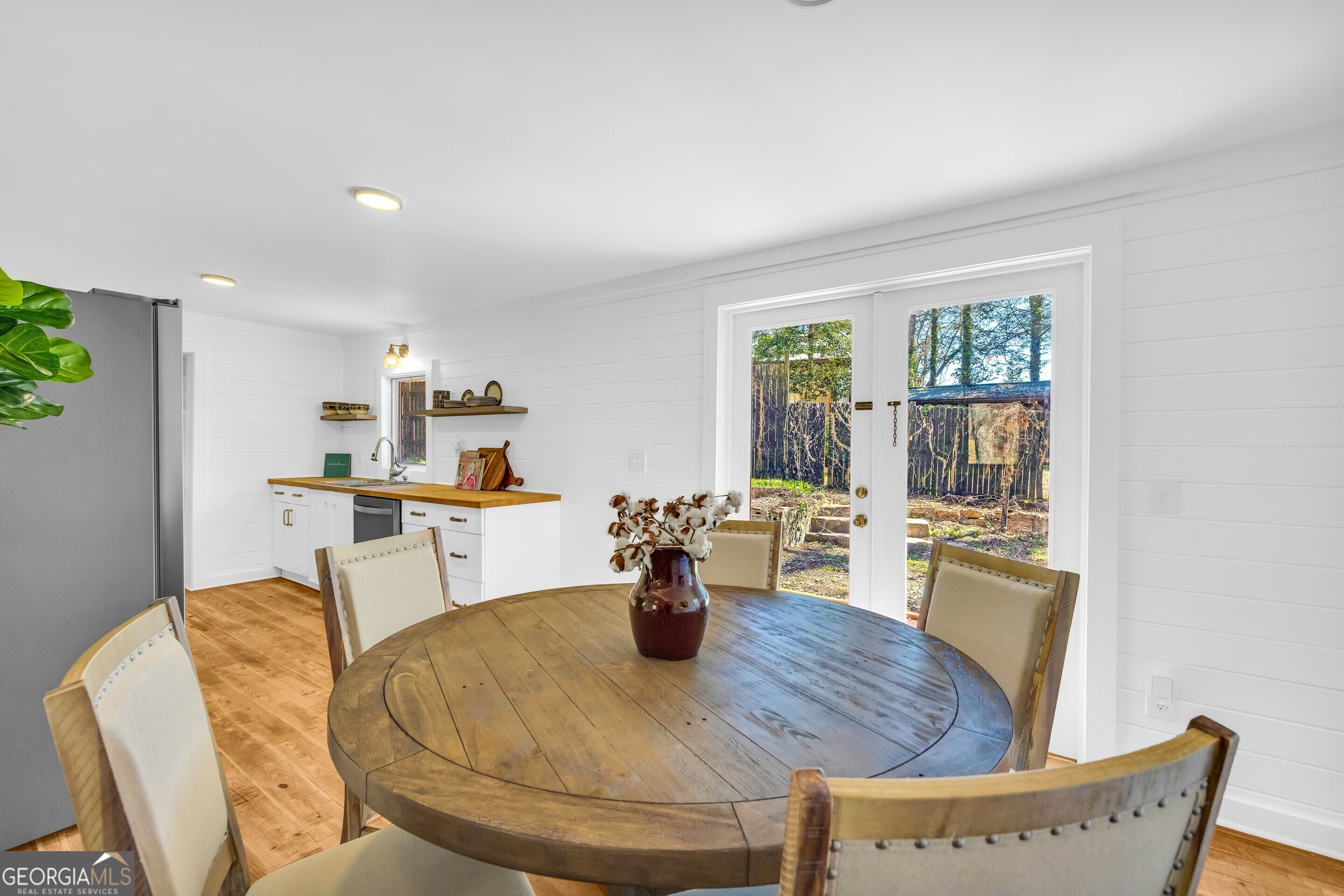 Lakemont, Georgia 30552, United States, 3 Bedrooms Bedrooms, ,2 BathroomsBathrooms,Residential,Active,92679