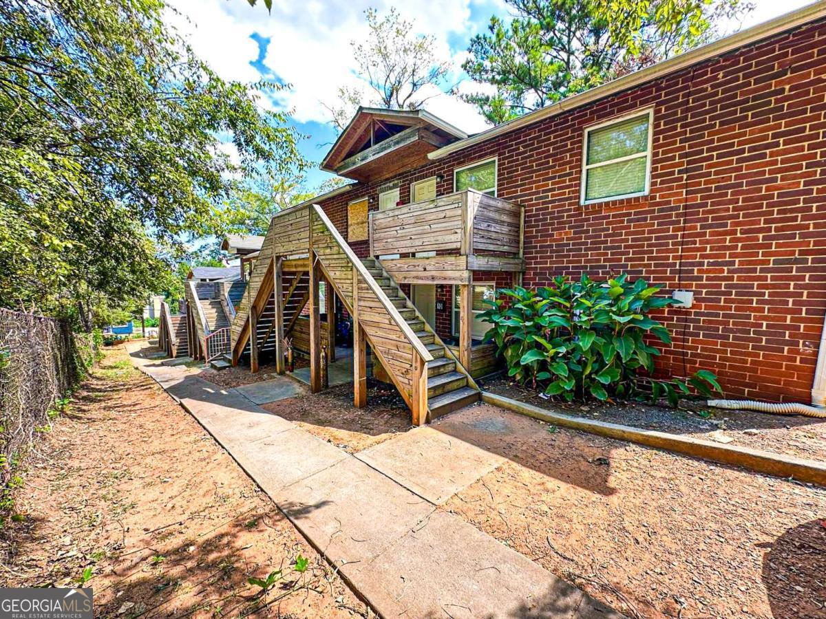 208 Doane ST 10