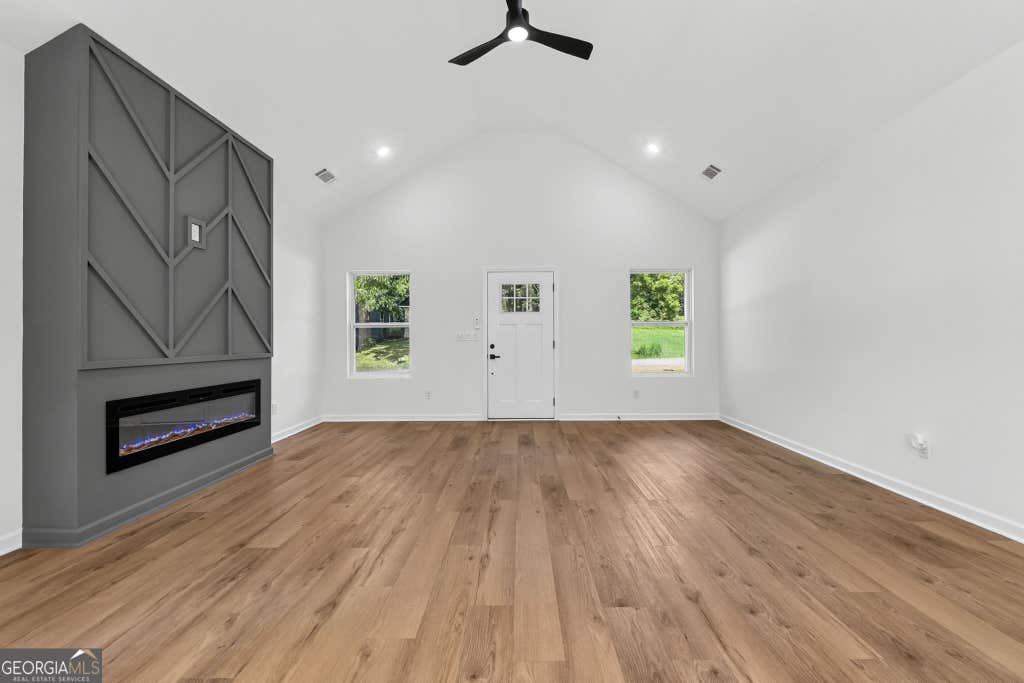 Photo of 4 N Annie St, Newnan, GA 30263 (MLS # 10824817)