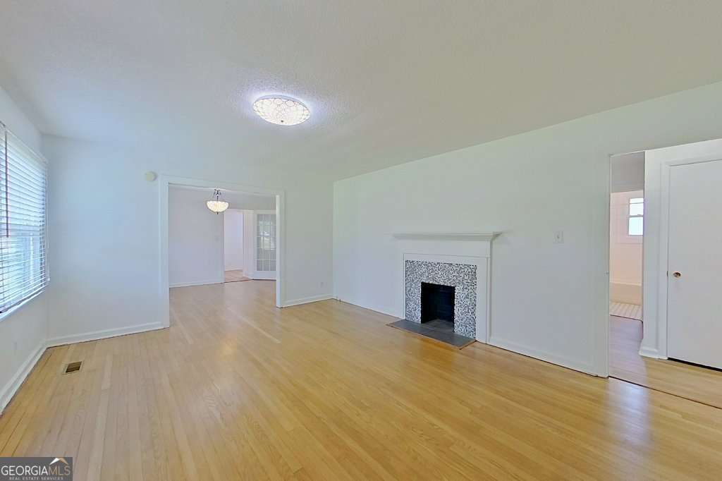 1100 Euclid AVE