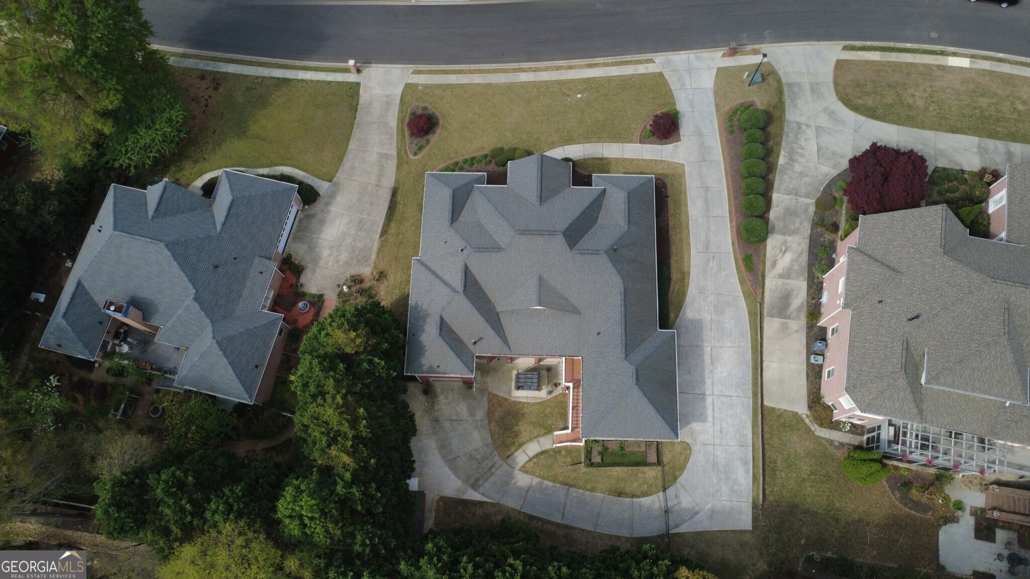 605 Peach PL