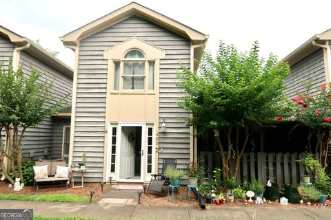 Photo of 468 River Pointe Drive, Macon, GA 31211 (MLS # 10548930)