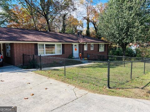 A home in Toccoa