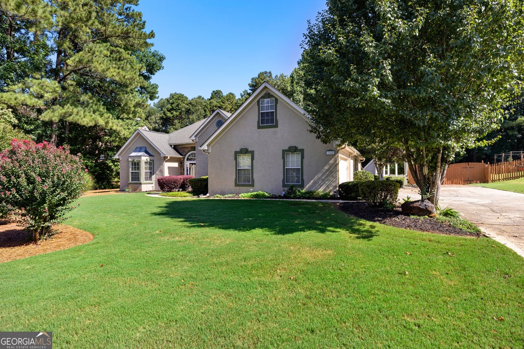 Photo of 368 Crescent Drive, Newnan, GA 30265 (MLS # 10810160)