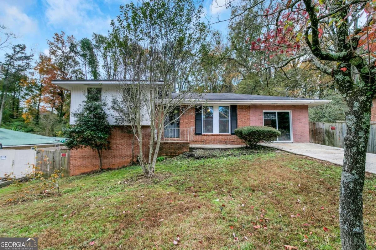927 Slash Pine Road, Forest Park, GA, 30297