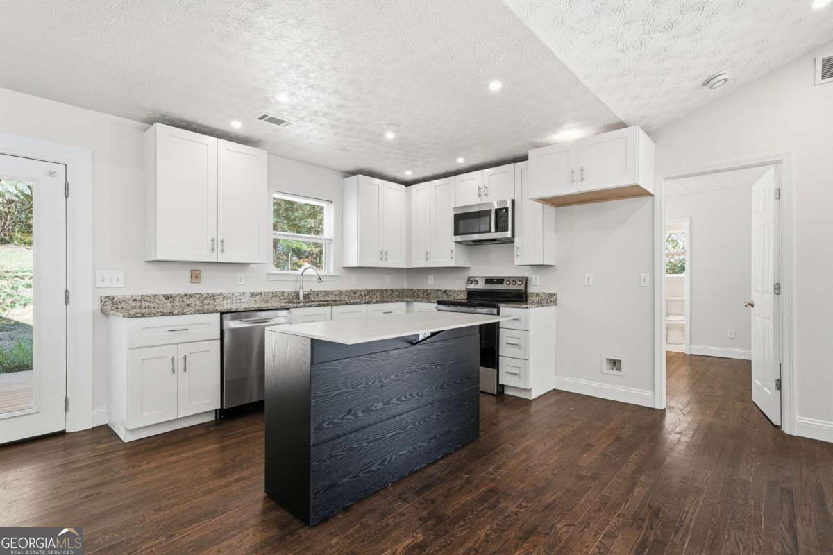 Sassafras Mountain - Residential