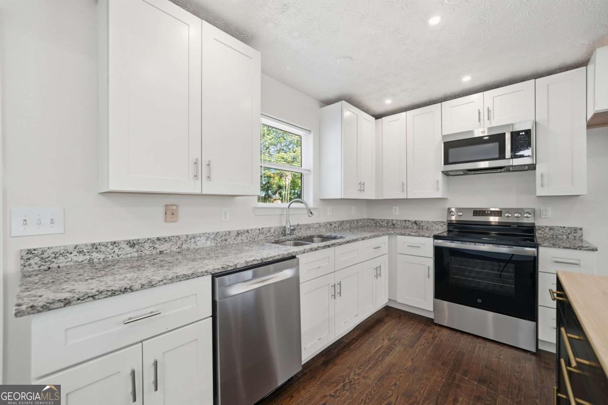 Sassafras Mountain - Residential