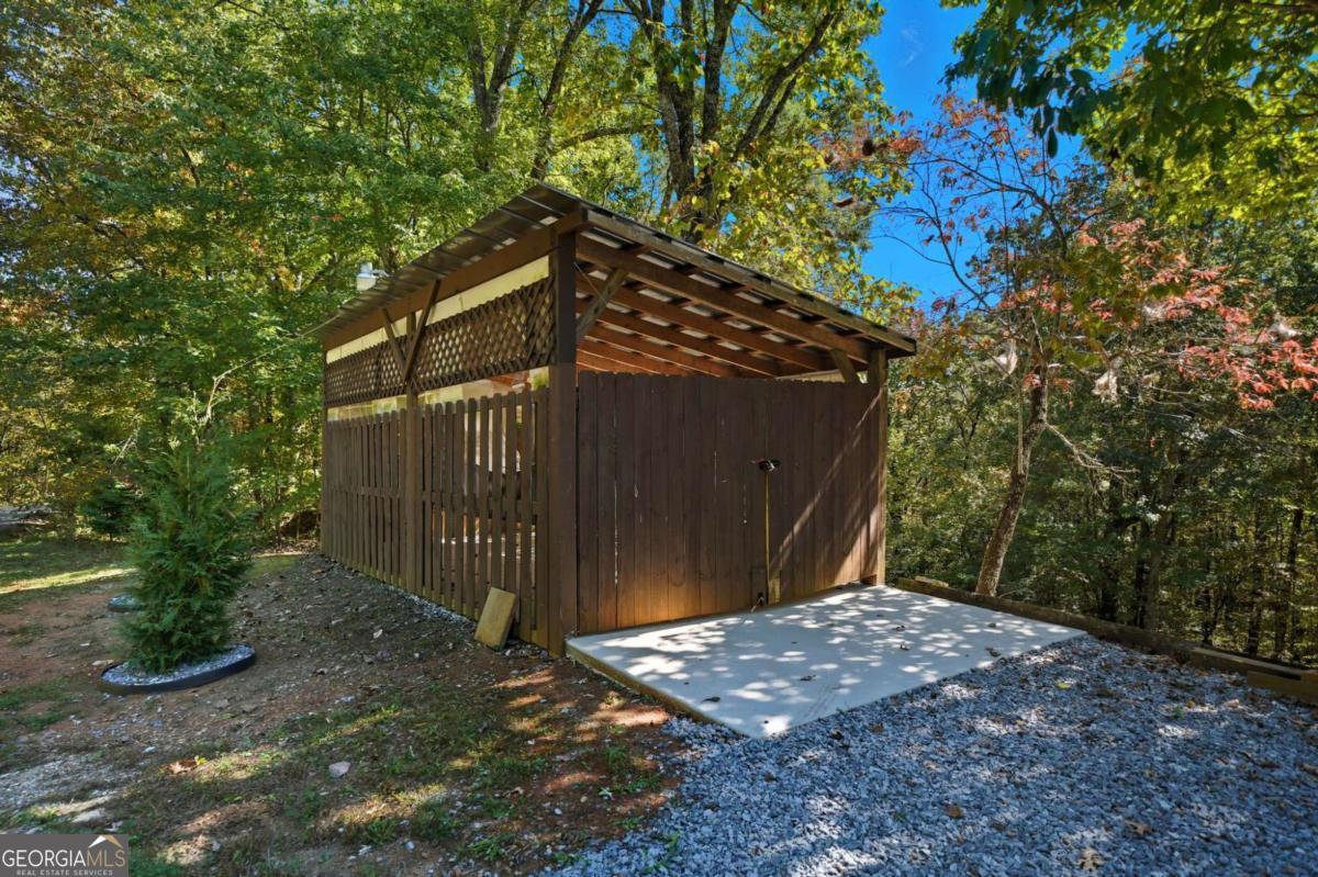Sassafras Mountain - Residential