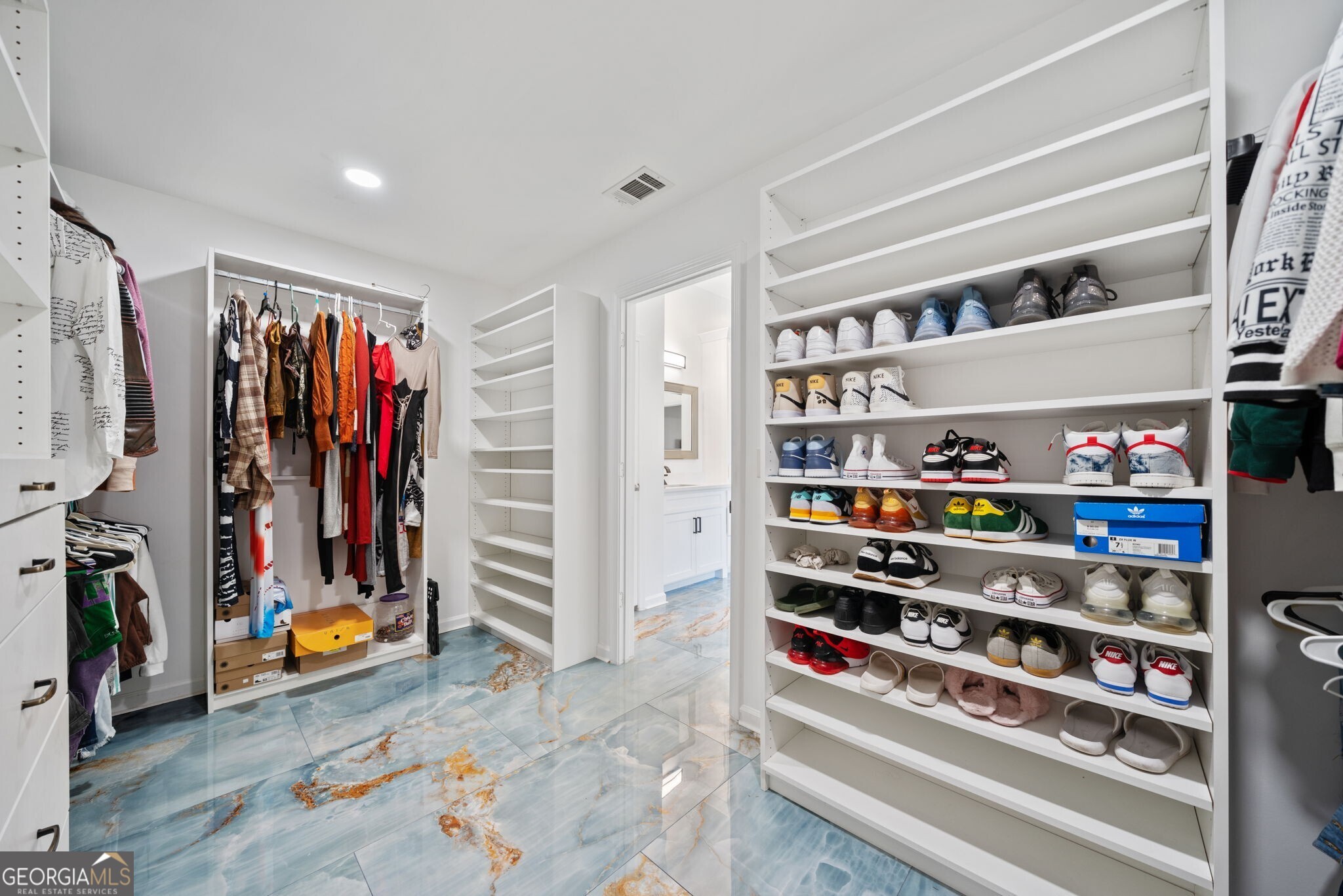 Grayson, Georgia 30017, United States, 4 Bedrooms Bedrooms, ,3 BathroomsBathrooms,Residential,Active,32101