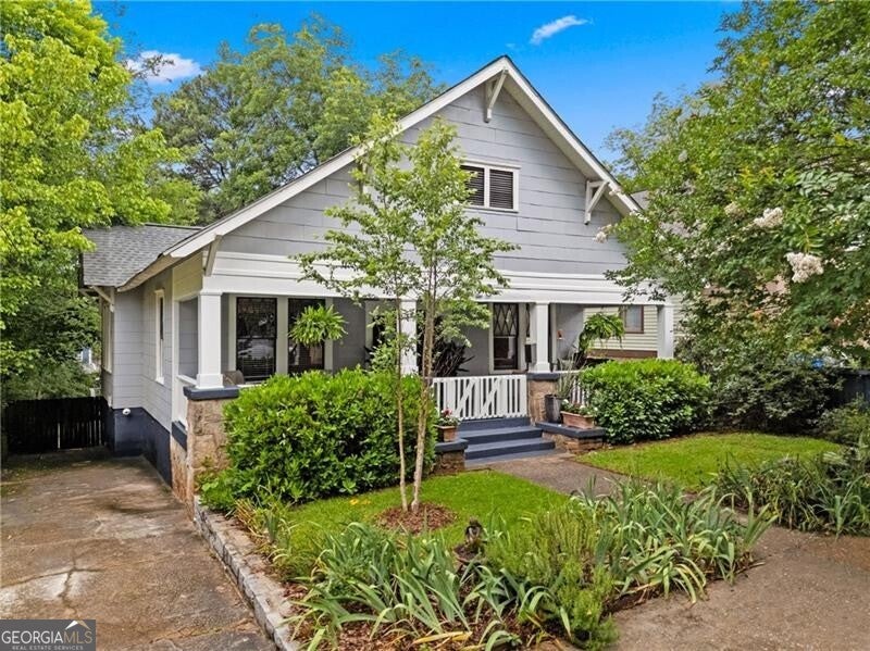 Photo of 823 Essie Avenue SE, Atlanta, GA 30316 (MLS # 10786922)