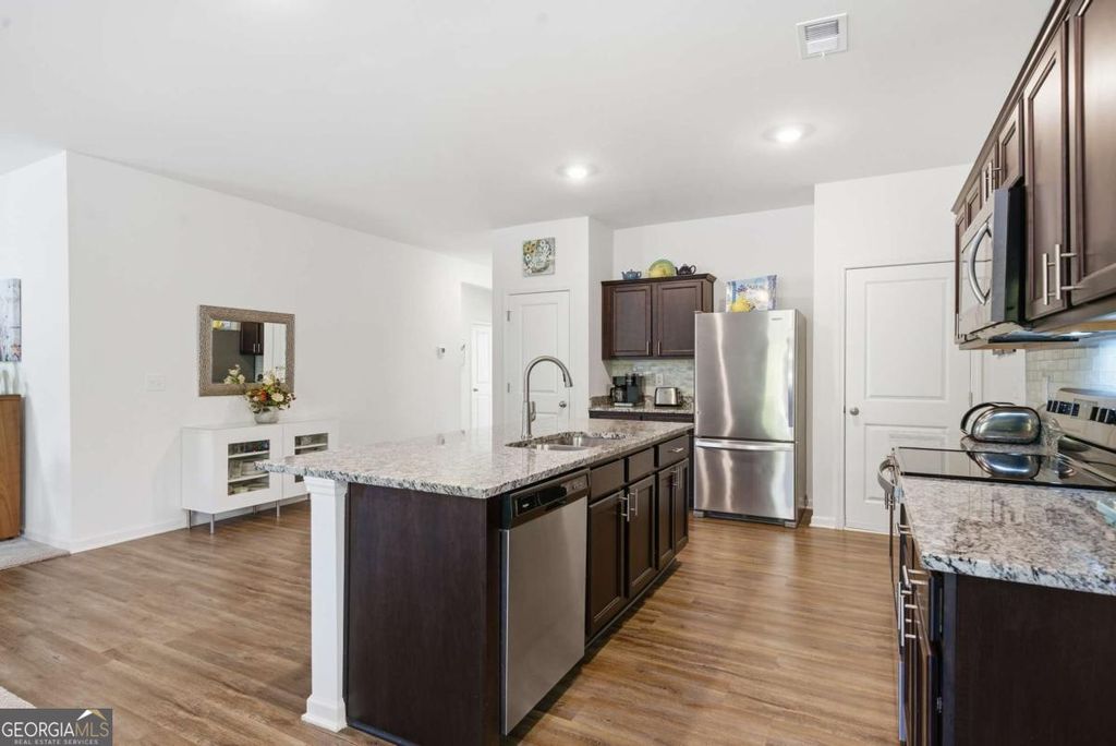 Photo of 305 Pescara Court NW, Cartersville, GA 30120 (MLS # 10690103)