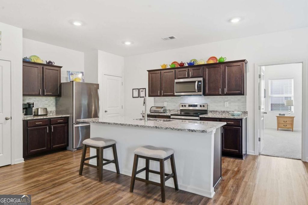 Photo of 305 Pescara Court NW, Cartersville, GA 30120 (MLS # 10690103)