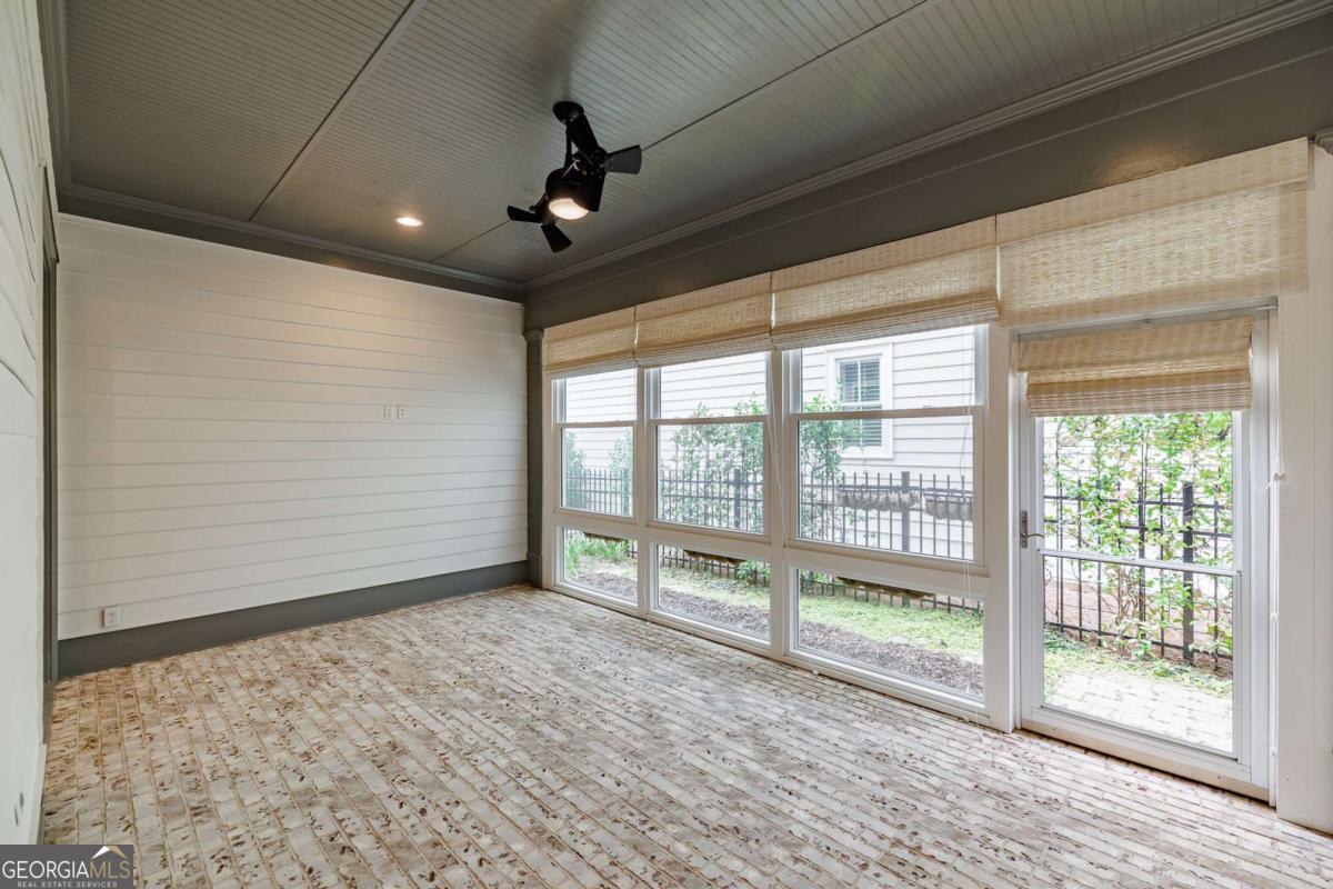 The Georgia Club - Residential