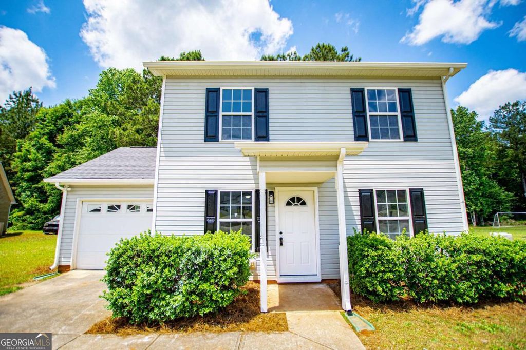 Photo of 324 Sequoia Point, Carrollton, GA 30117 (MLS # 10768632)