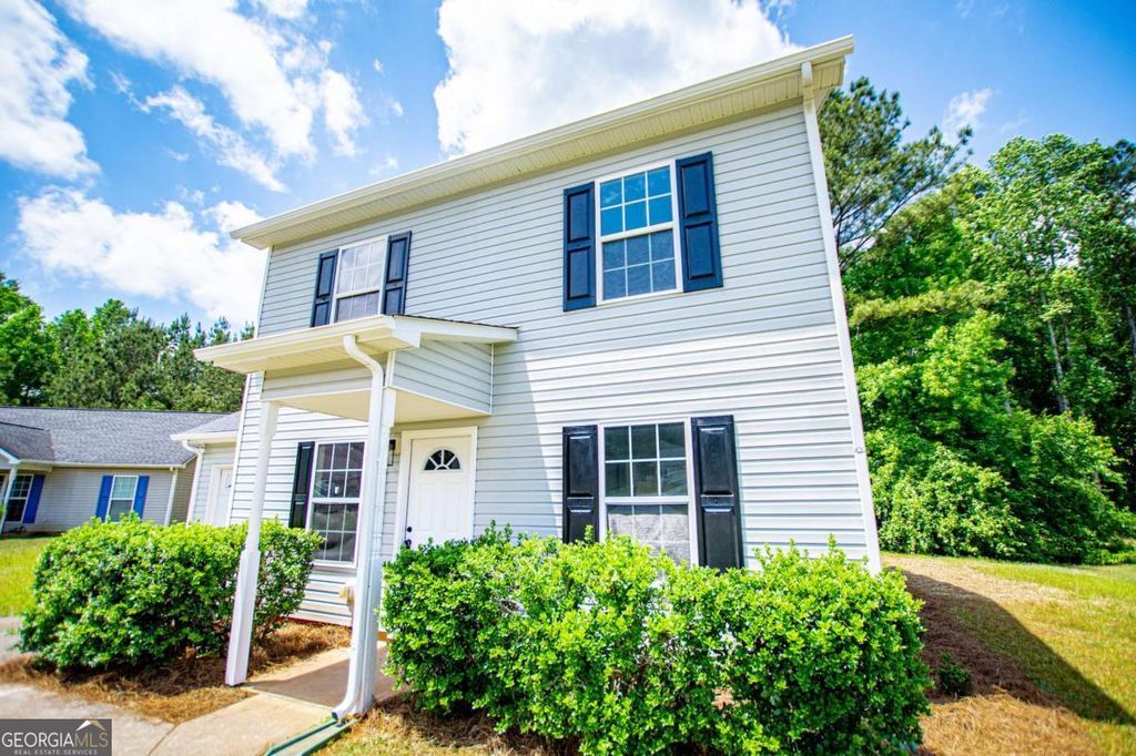 Photo of 324 Sequoia Point, Carrollton, GA 30117 (MLS # 10768632)