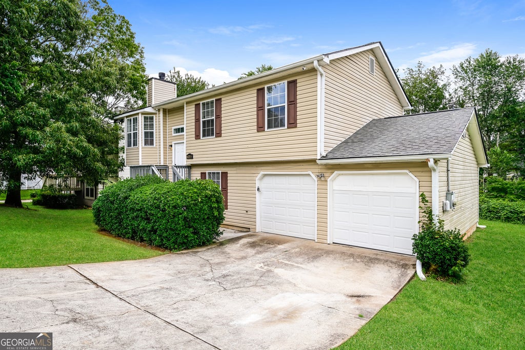 Photo of 6155 Raleigh Oaks Court, Lithonia, GA 30058 (MLS # 10801516)