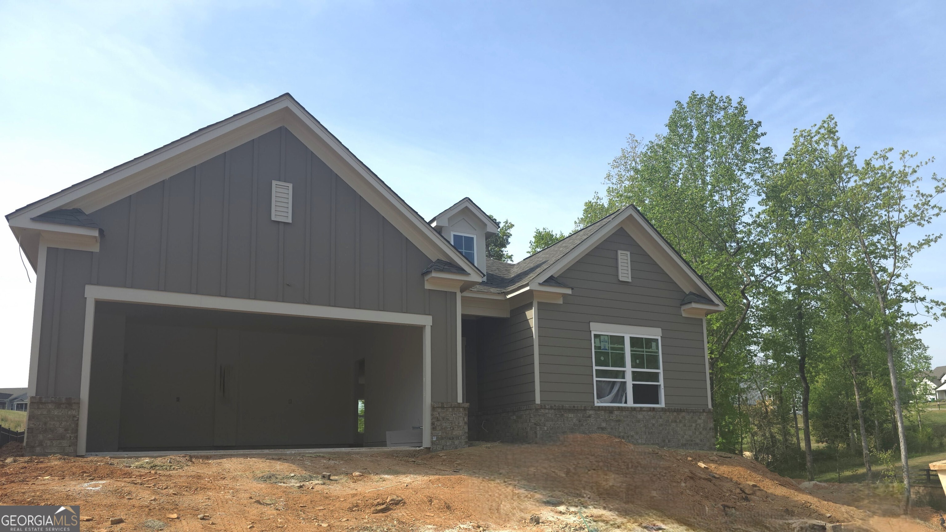 136 Greenview CT