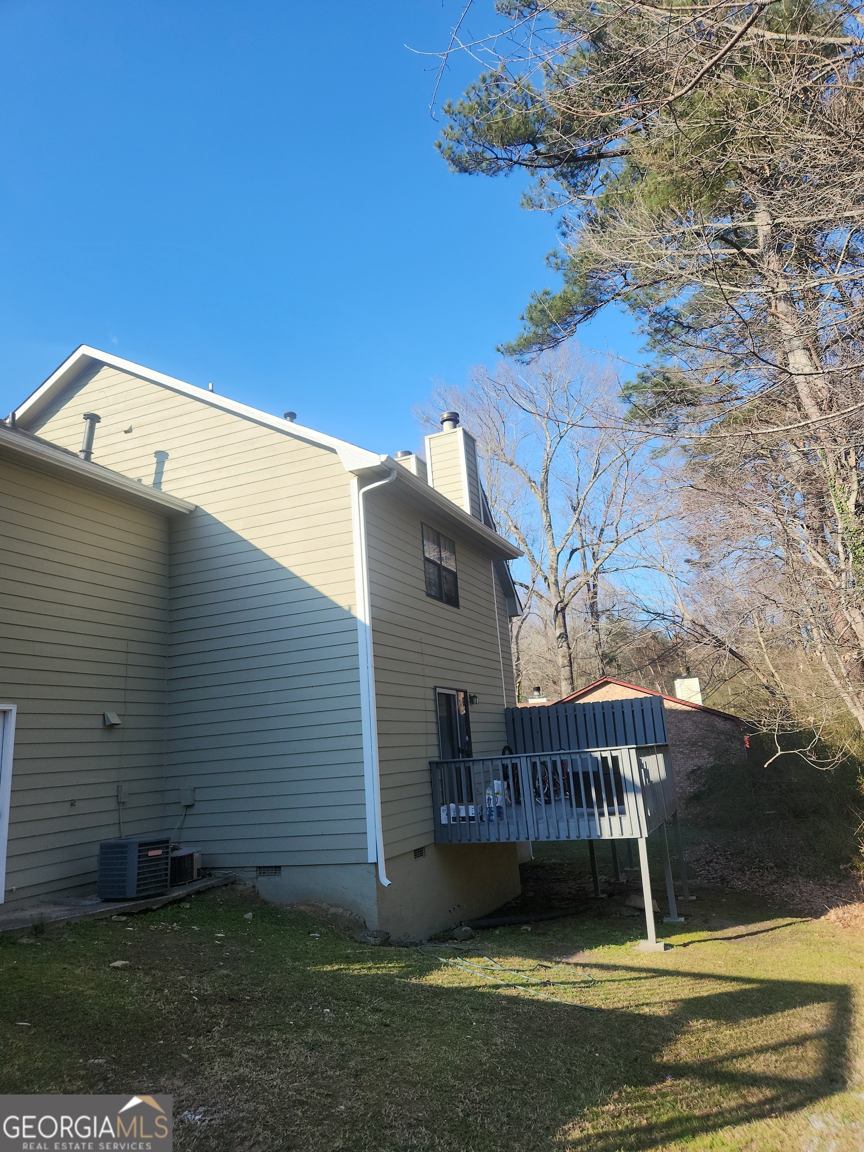 5936 N Castlegate DR