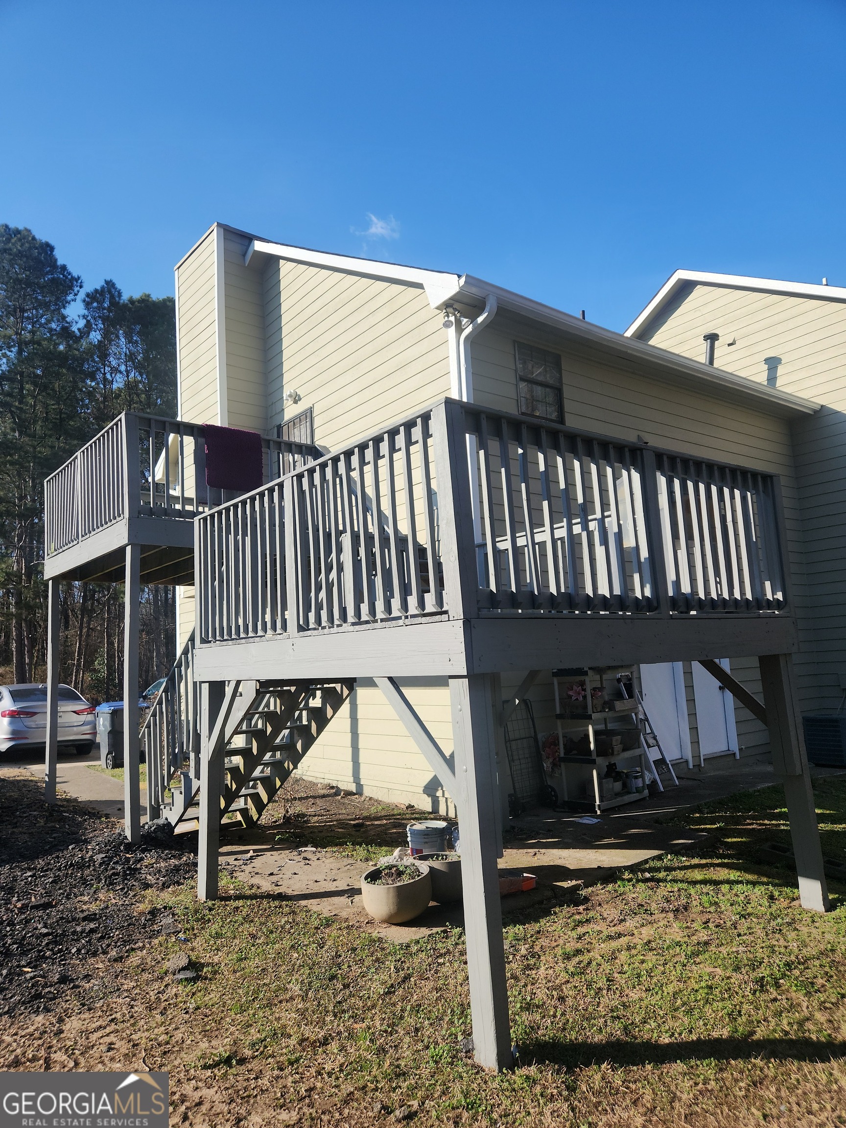 5936 N Castlegate DR