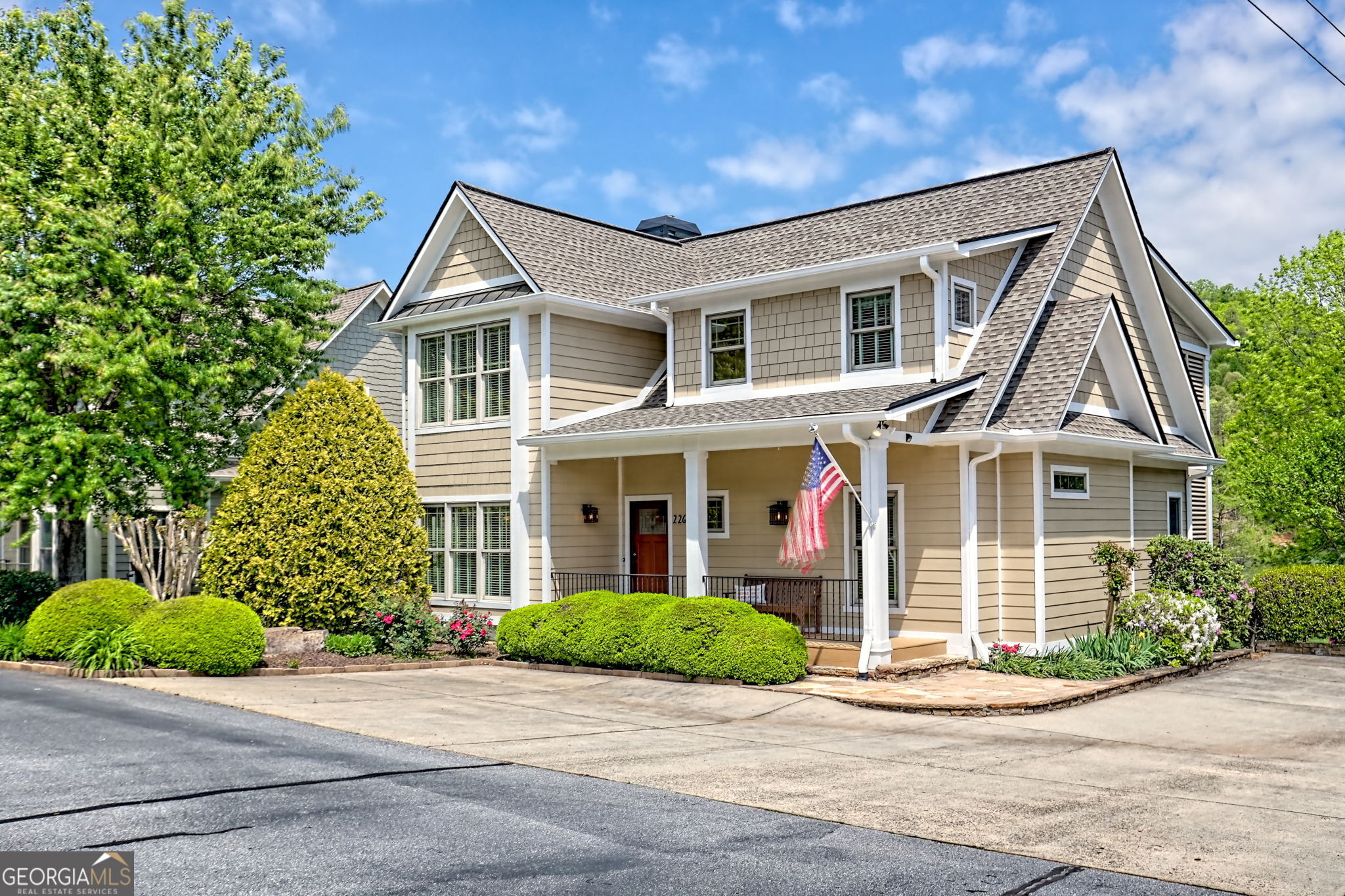 2265 Eastgate DR