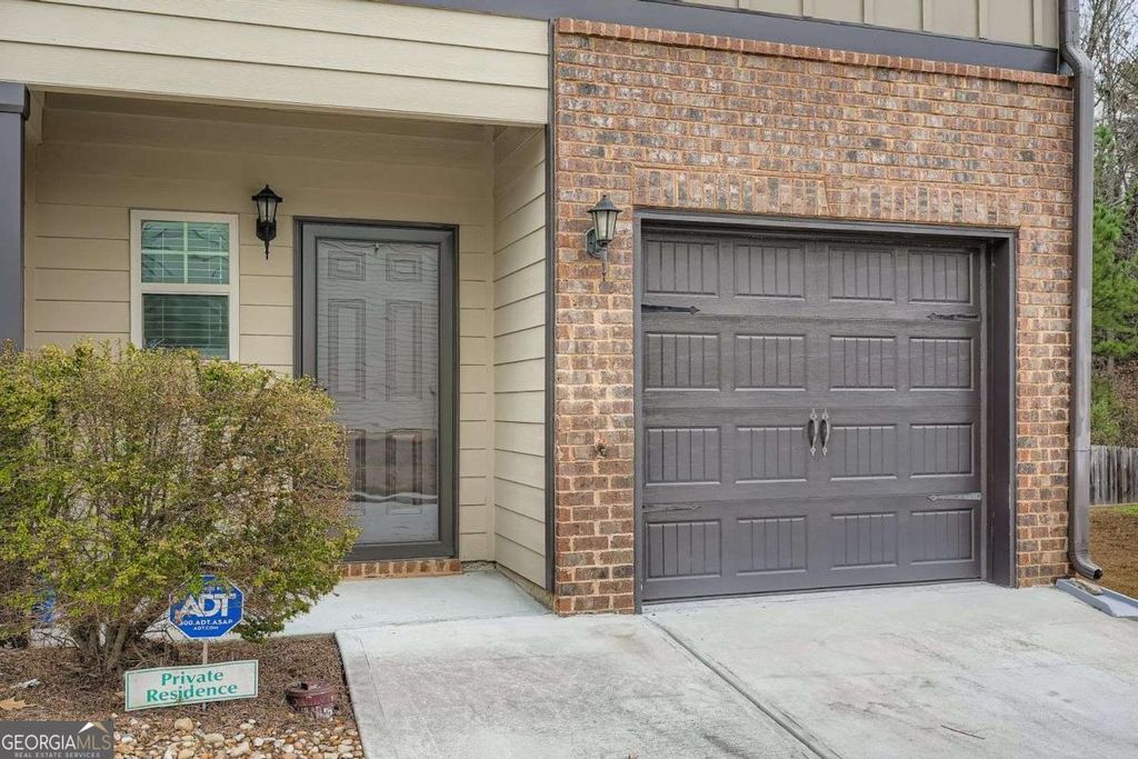 Photo of 1901 Creel Lane, Atlanta, GA 30349 (MLS # 10662432)